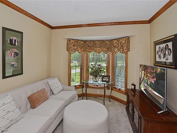 3rd image of 3056 Osage Way