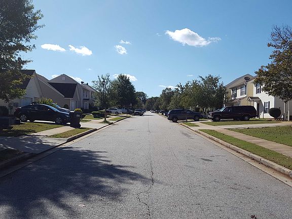4th image of 447 Kara Ln