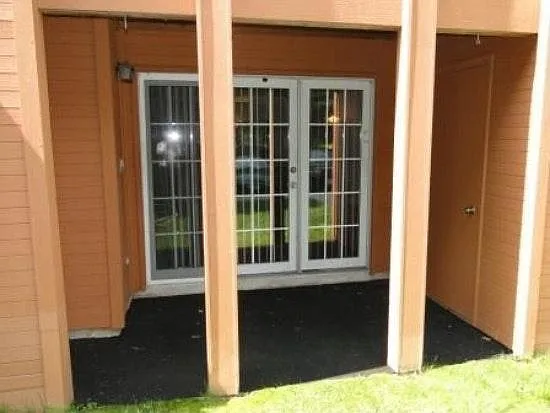 4906 Columbia Rd #2 — Photo 8