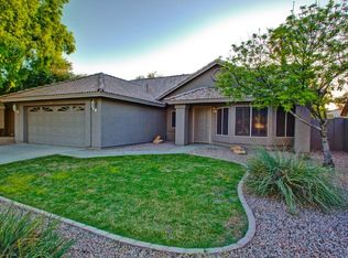 460 S Pineview Dr, Chandler, AZ 85226