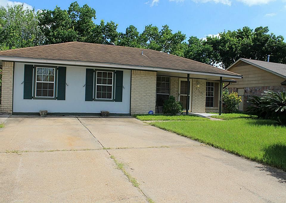 1st image of 2118 Rainy River Dr