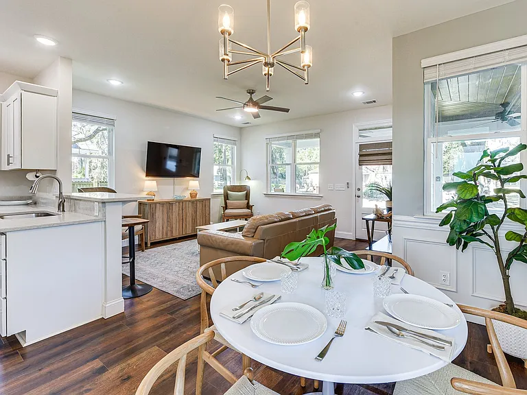 3105 Harris St — Photo 10