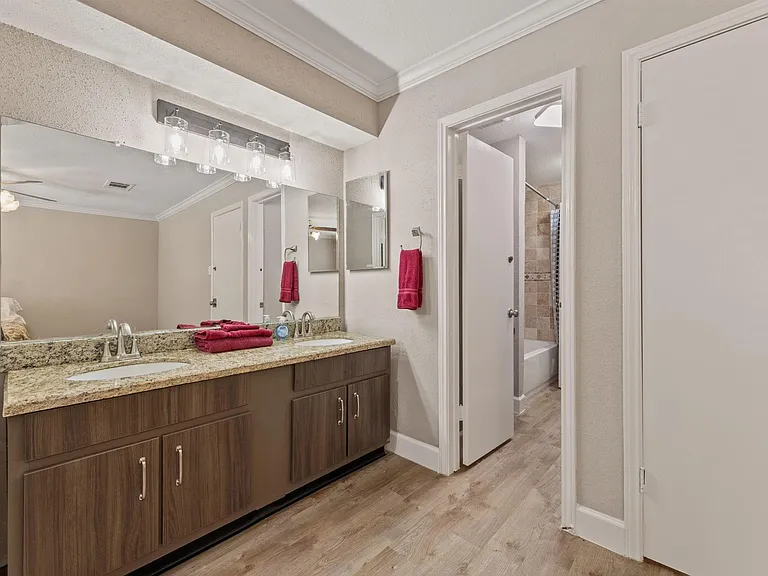 9200 W Bellfort St #25 — Photo 18