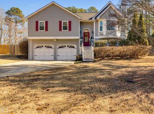 75 Louise Ln, Villa Rica, GA 30180