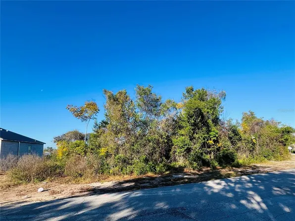 2106 E Gloria Dr #9, Deltona, FL 32725