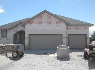 5614 E Gatehouse Dr, Strafford, MO 65757
