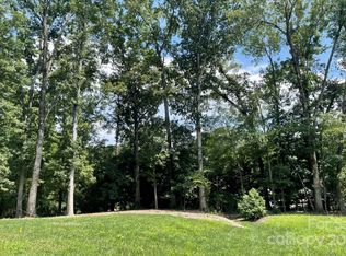 216 Bubbling Well Rd, Matthews, NC 28105