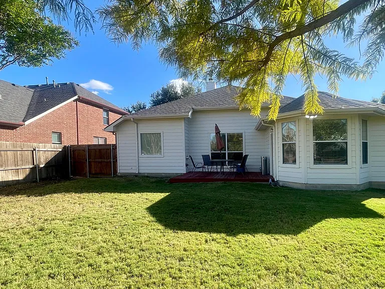 8416 Sonnet Dr — Photo 13