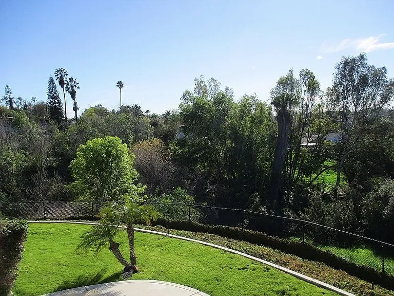 1322 Sonia Ct — Photo 34