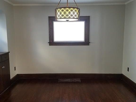 5th image of 713 N Grant St