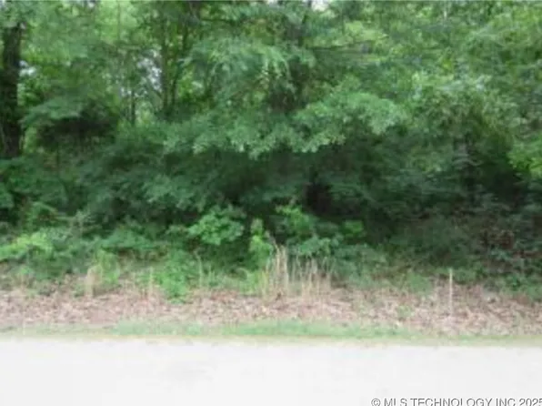 303 Hummingbird Ln, Eufaula, OK 74432