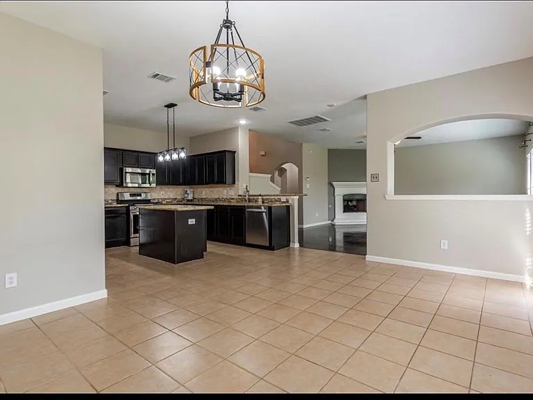 2535 Flycatcher Cove Dr — Photo 8
