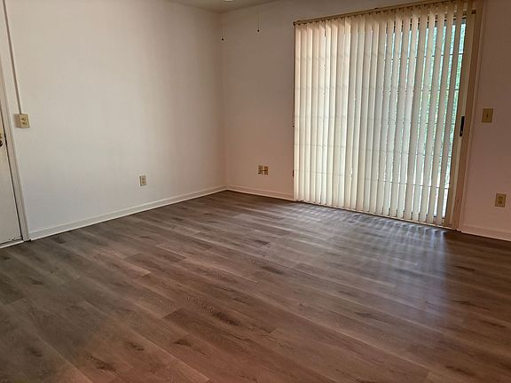 4th image of 5623 Hornaday Rd Unit B