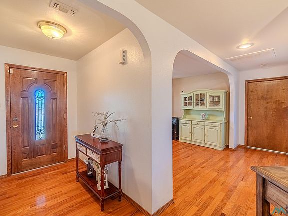 3rd image of 2621 Hammond Blvd