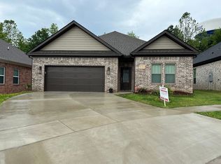 3703 Logan Ridge Dr, Bryant, AR 72022