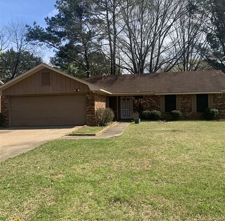 1st image of 2231 Forest Park Dr