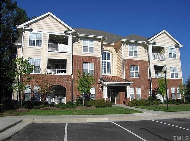 1st image of 512 Ives Ct