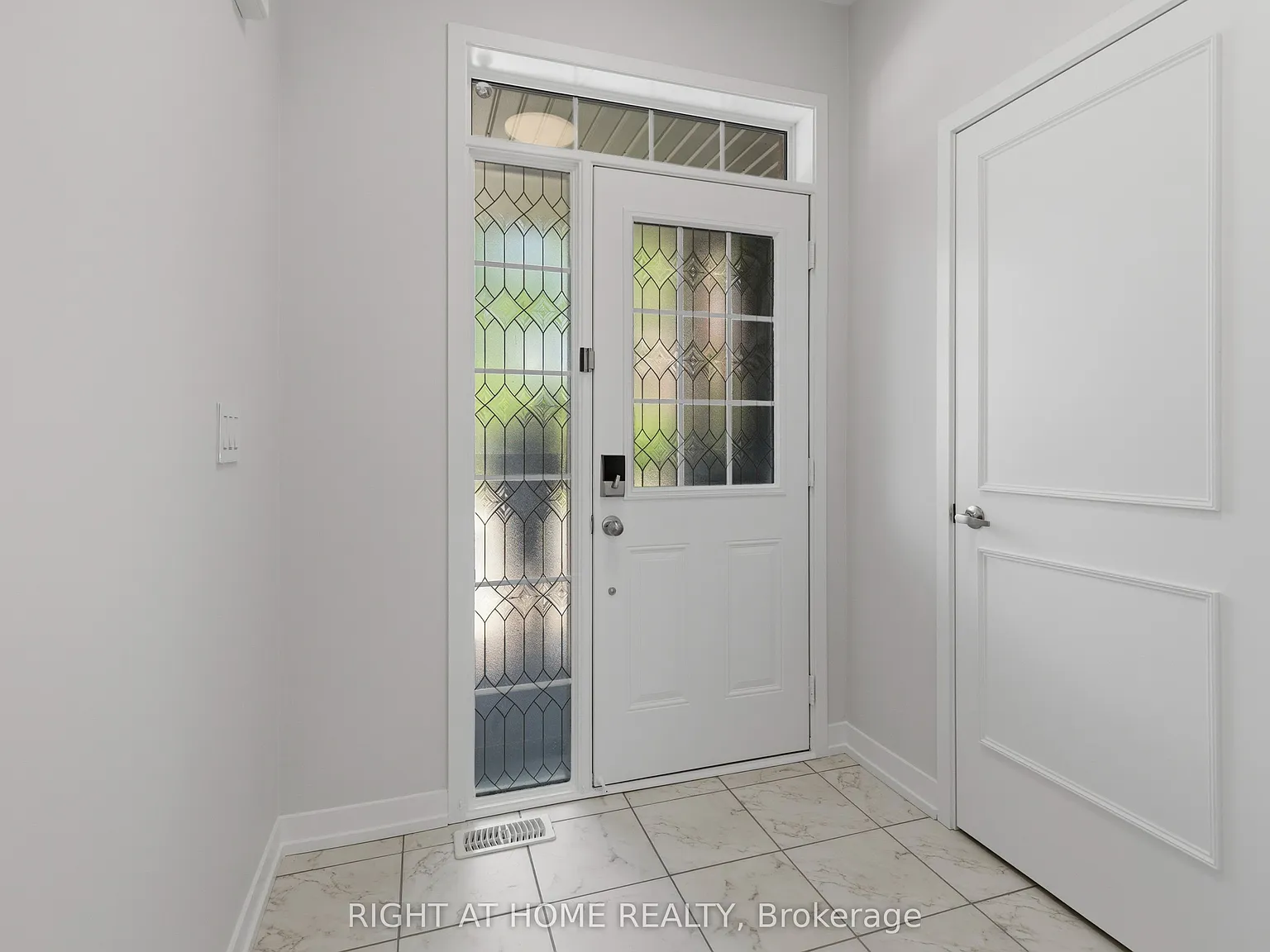 3 bed, $3,100 — Photo 3