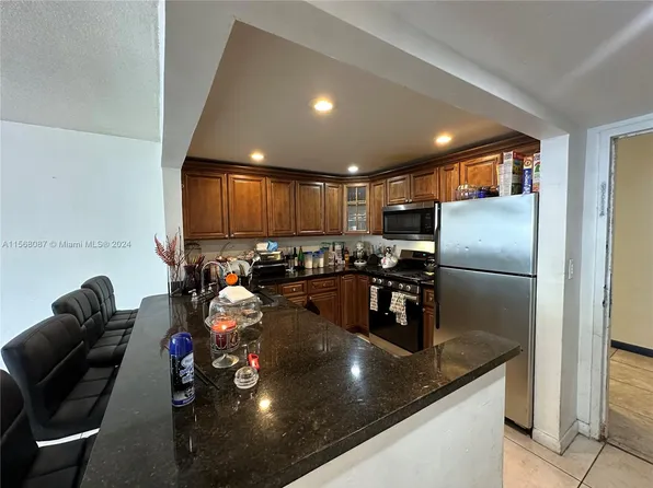 2175 NE 170th St APT 112, North Miami Beach, FL 33162