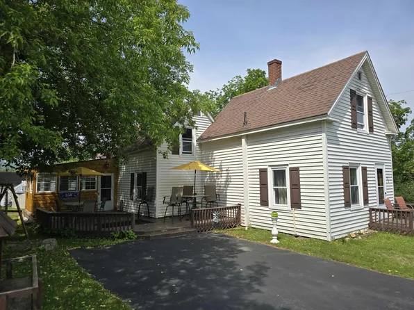 22 Rines Road, Wakefield, NH 03872