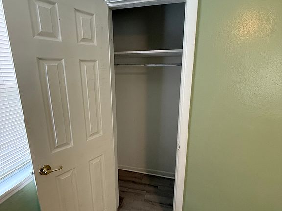 4th image of 1119 Whitlock Ave