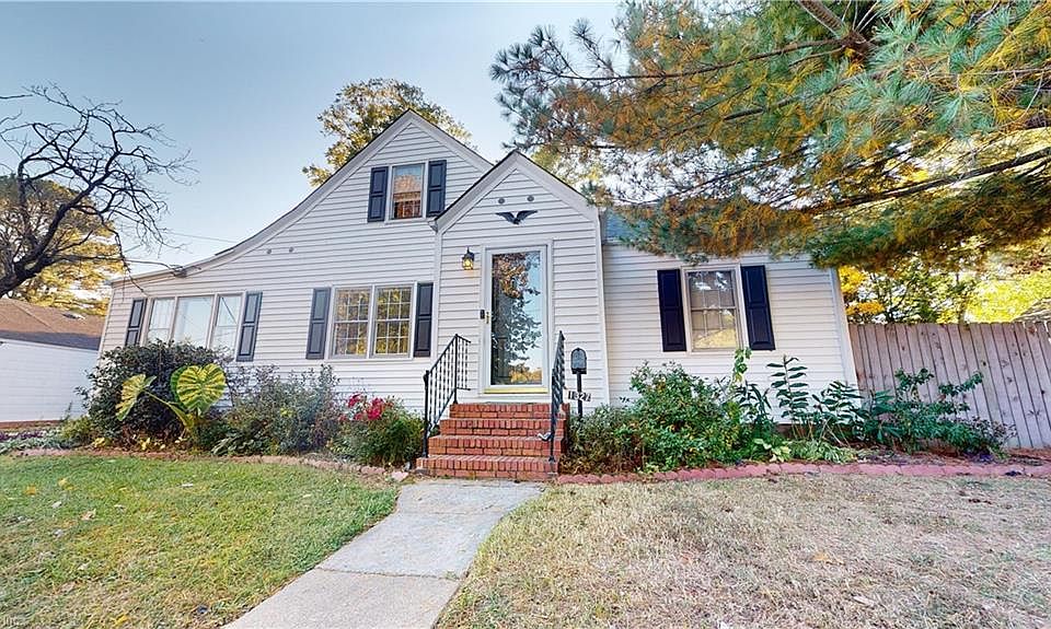1st image of 1327 E Norcova Drive