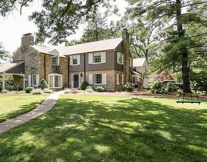 1st image of 349 Compton Hills Dr