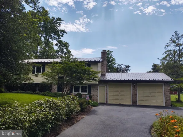 30190 Bach Dr, Charlotte Hall, MD 20622