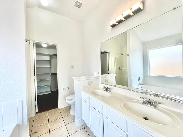 805 Edgehill Rd — Photo 8