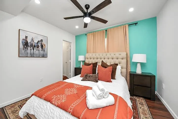 3760 Rio Vista St — Photo 12