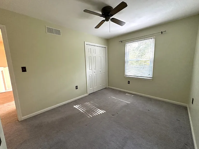 656 Alpine Ln — Photo 12