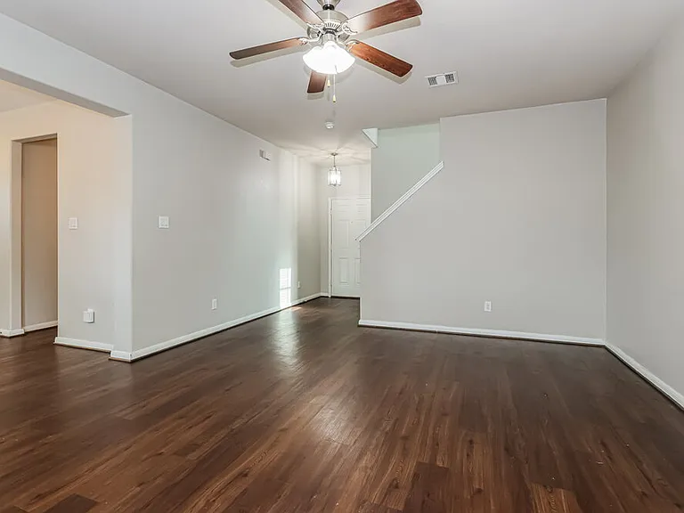 3355 Allington Ct — Photo 5
