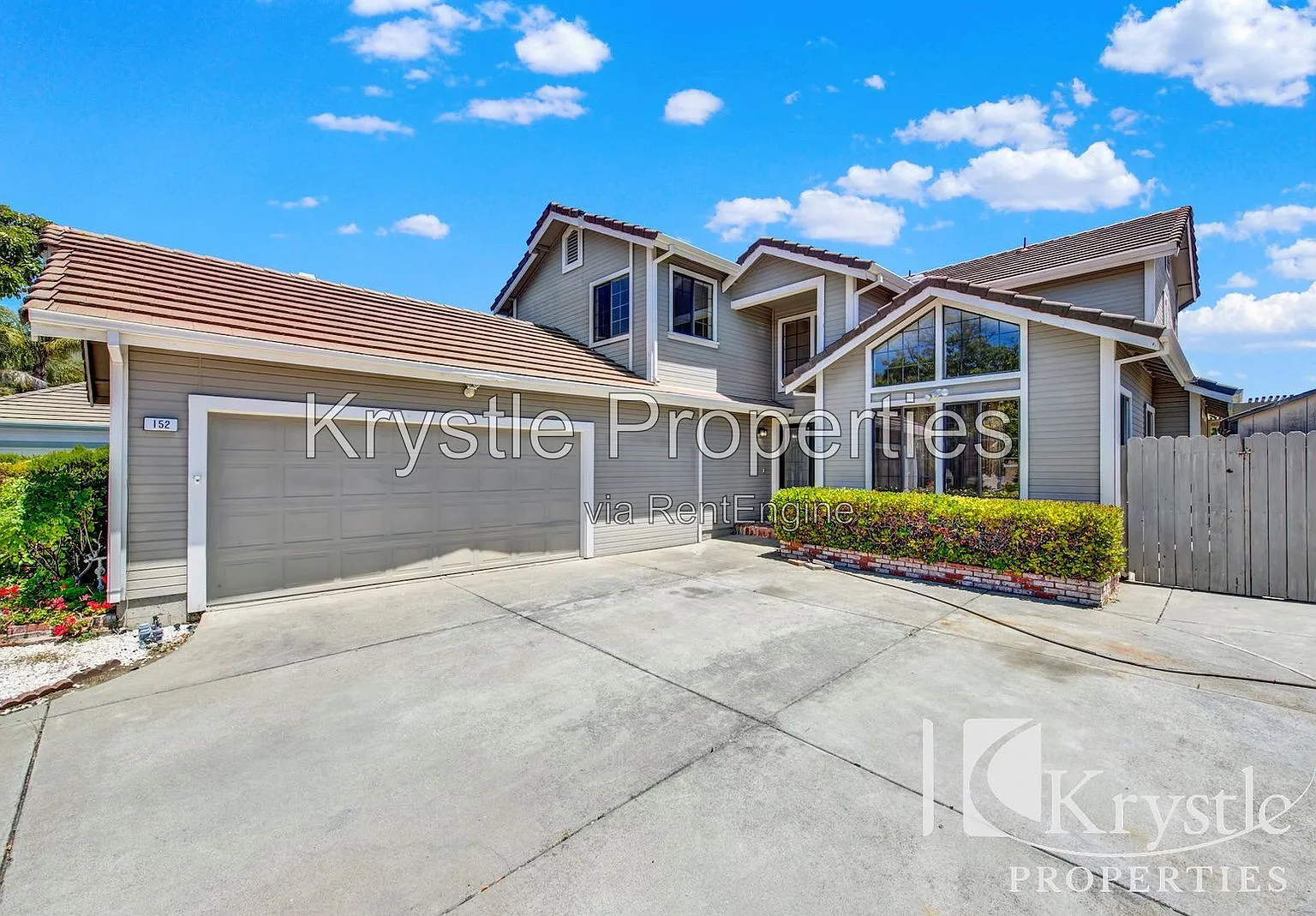 3 bed, 2.5 bath, 2606 sqft, $3,550 — Photo 2