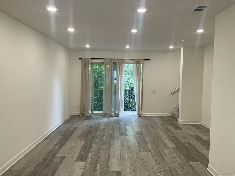 4374 Nautilus Way #8 — Photo 6