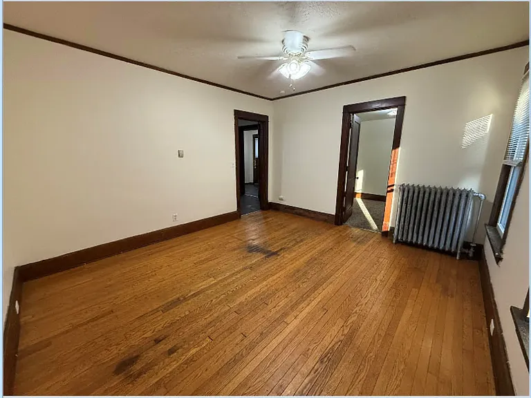 1975 E Washington Ave #1B — Photo 9