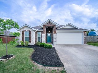 825 NW 64th Ave, Bentonville, AR 72713