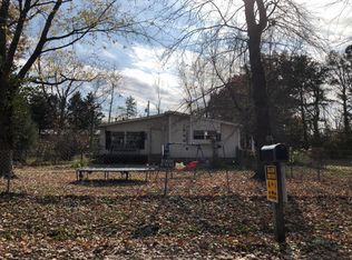 10358 Gass St, West Frankfort, IL 62896