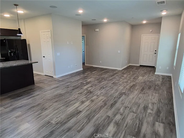 31810 Ives Ct — Photo 5