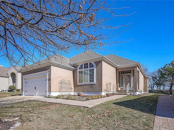 3rd image of 13423 Pennsylvania Ct
