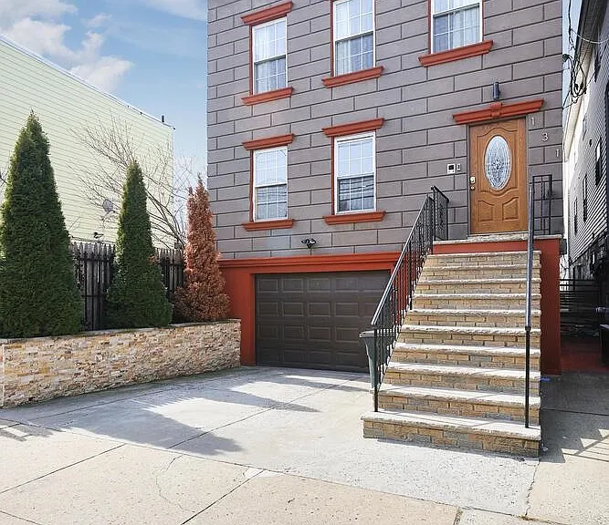 131 Armstrong Ave #1 — Photo 2