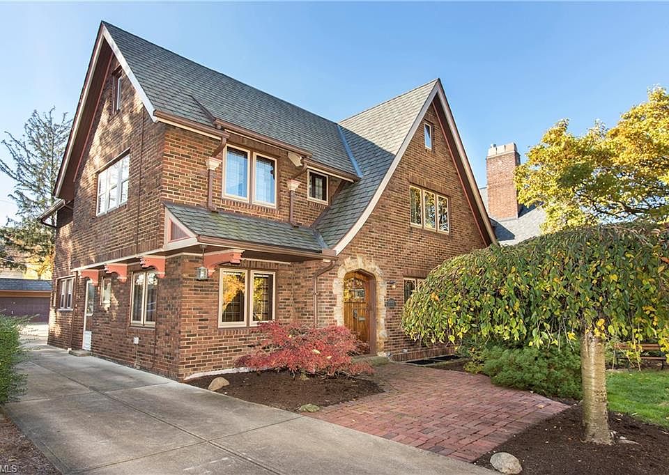 1st image of 12977 Lake Ave