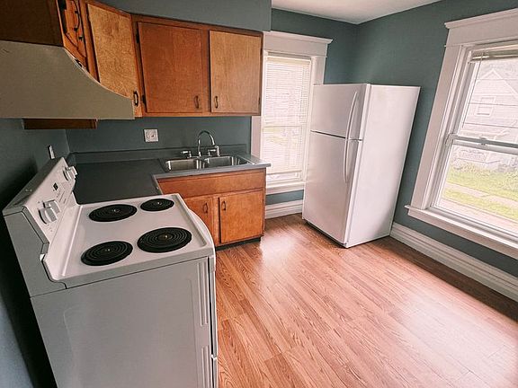 5th image of 121 Island Ave #123