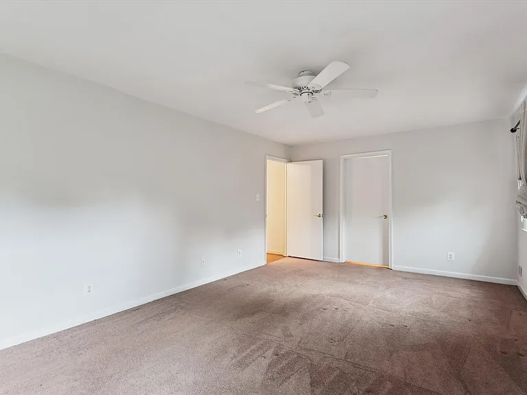 2248 Military Rd — Photo 11