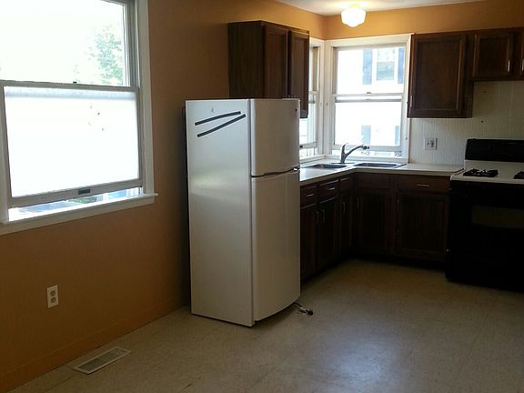 Kitchen/Dinning Area