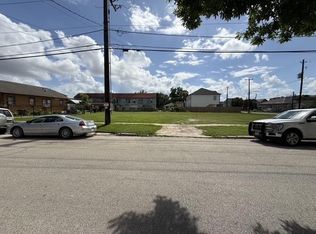 2323 Everett St, Houston, TX 77009