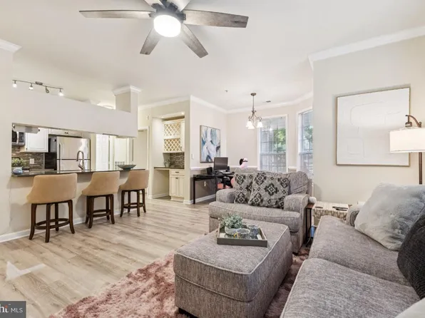 12909 Centre Park Cir APT 107, Herndon, VA 20171