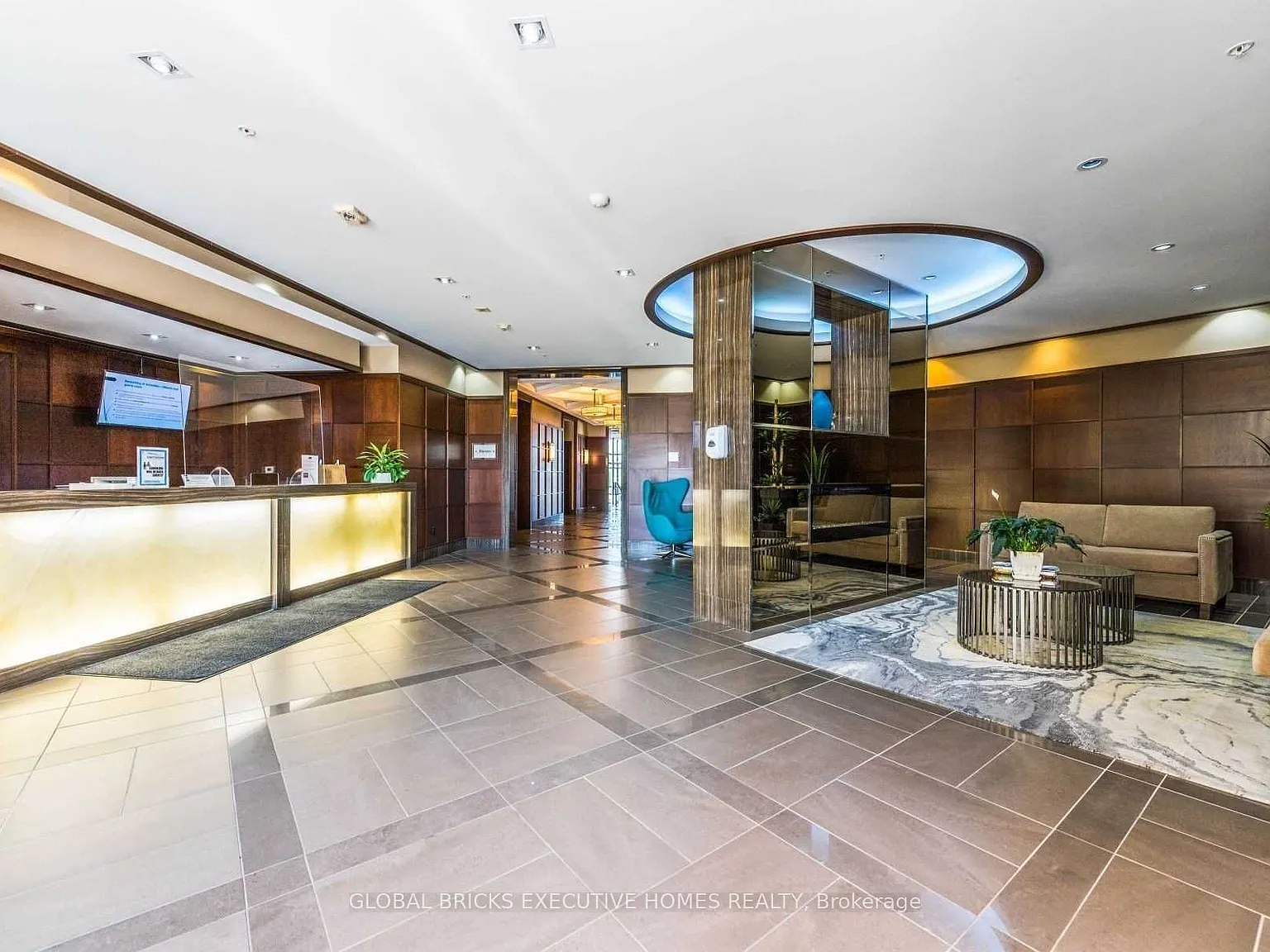 Prince Michael Dr — Photo 4