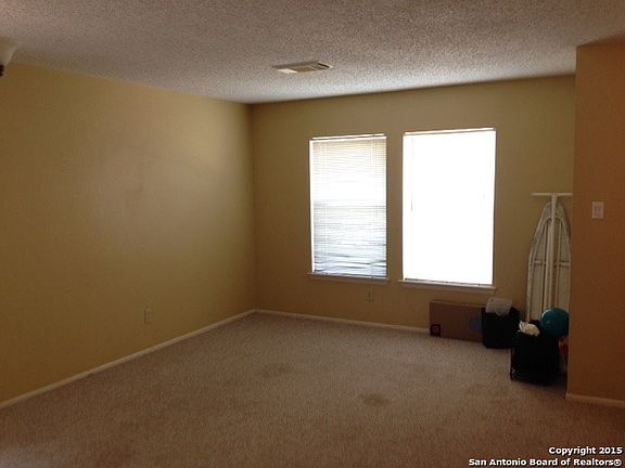 3rd image of 21531 Longwood