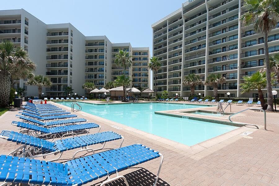1st image of 406 Padre Blvd