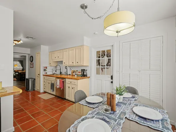 7926 Broadway #102, San Antonio, TX 78209